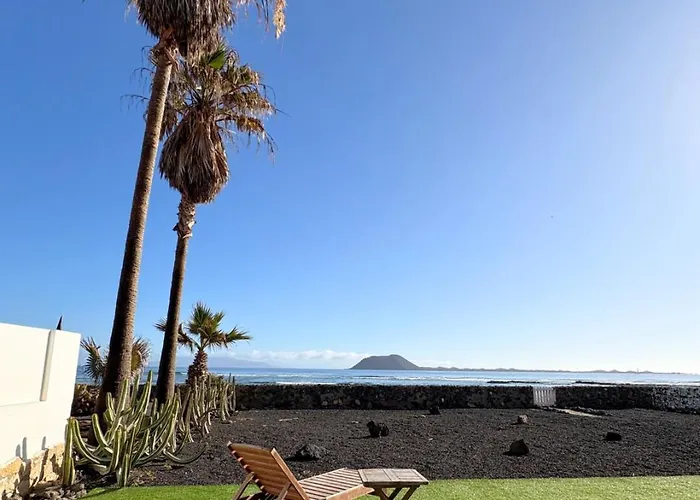 Beachfront - La Casa Del Mar ヴィラ *